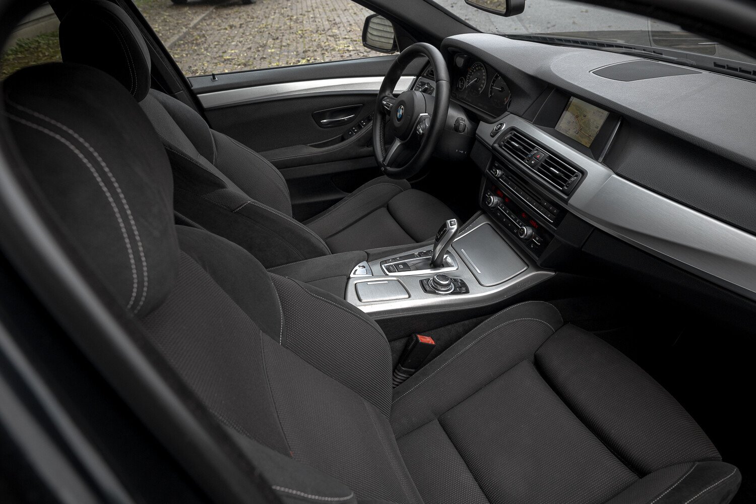 BMW 525