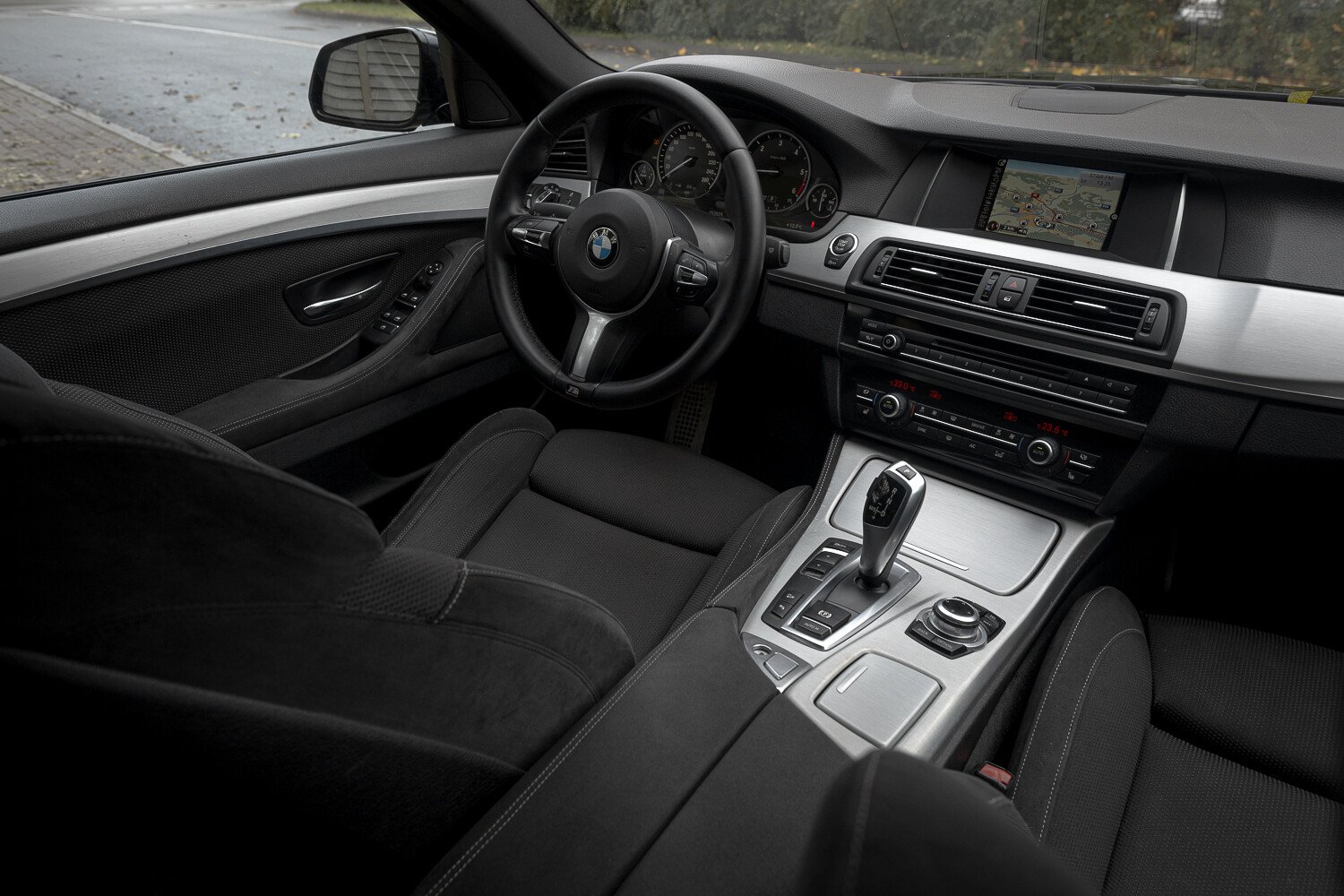 BMW 525