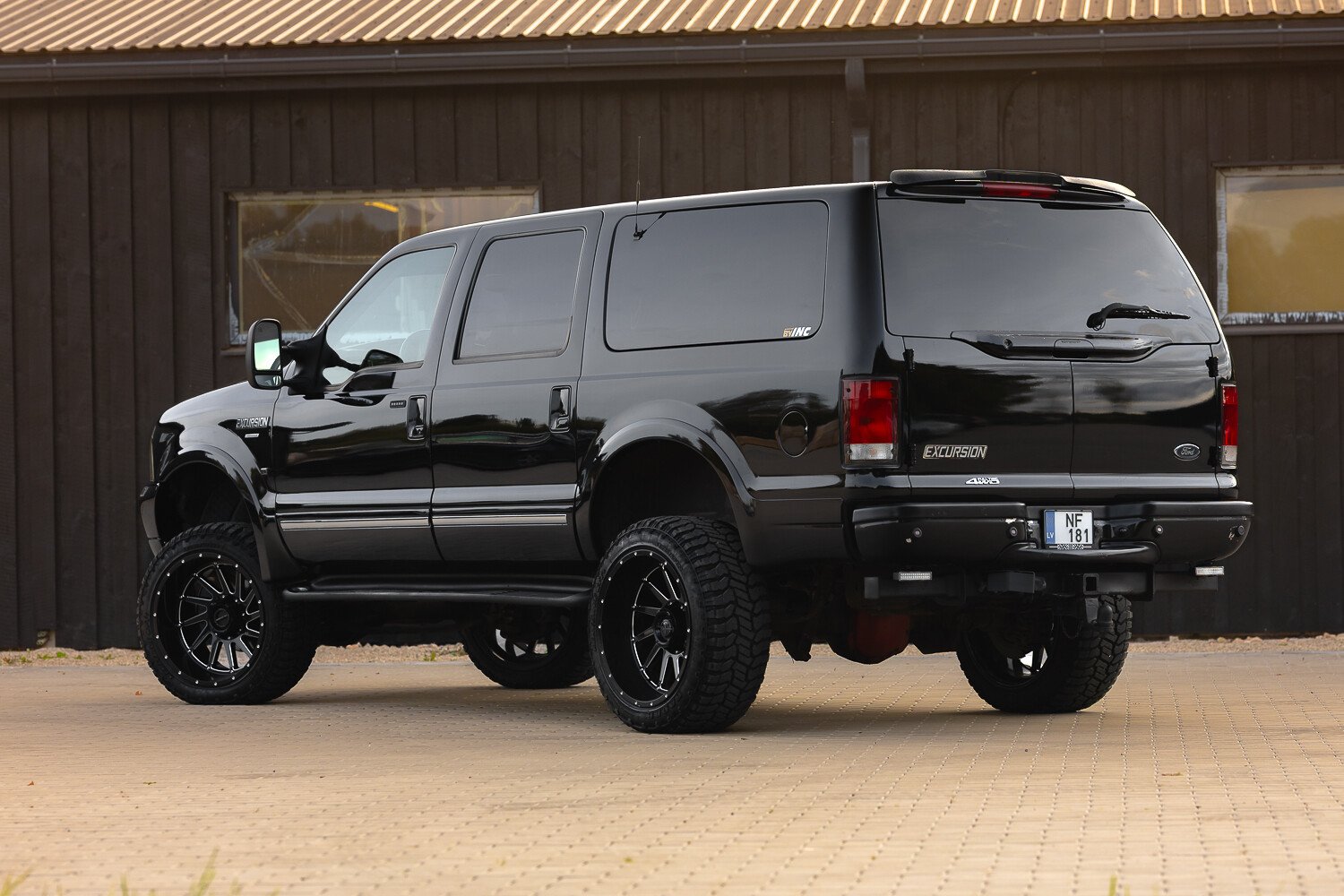 Ford Excursion