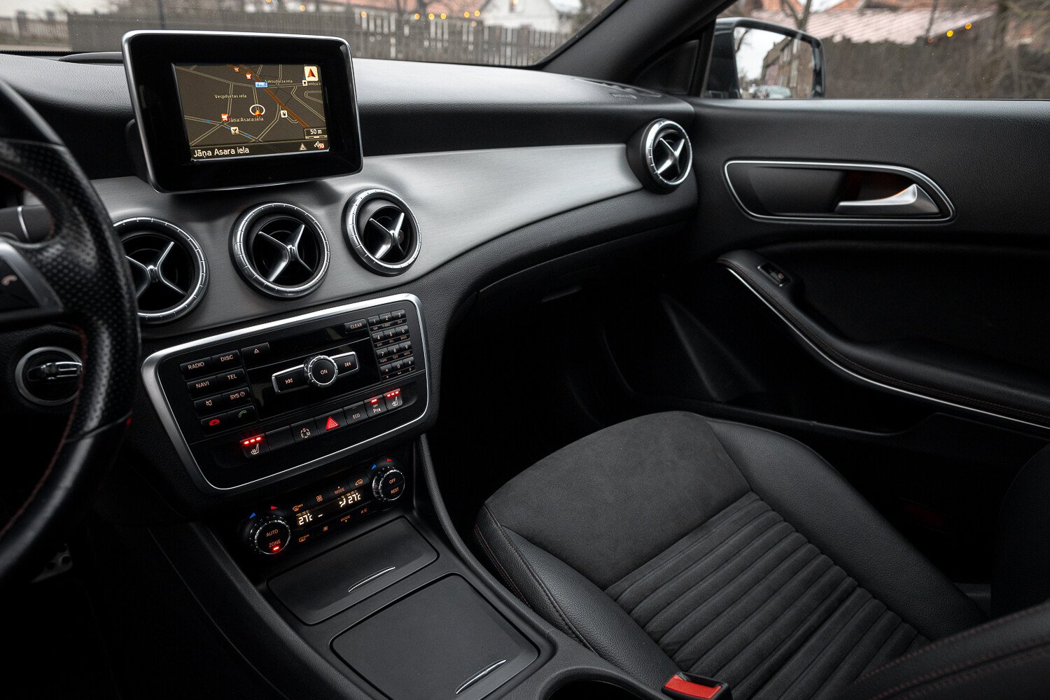 Mercedes CLA200