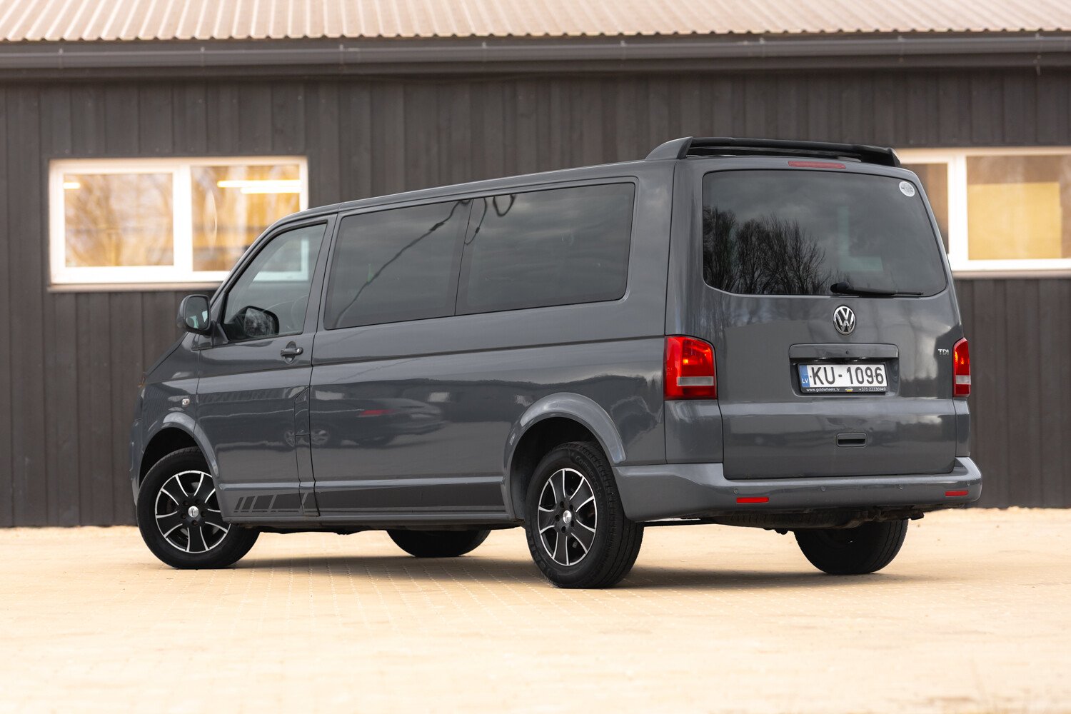 Volkswagen Caravelle
