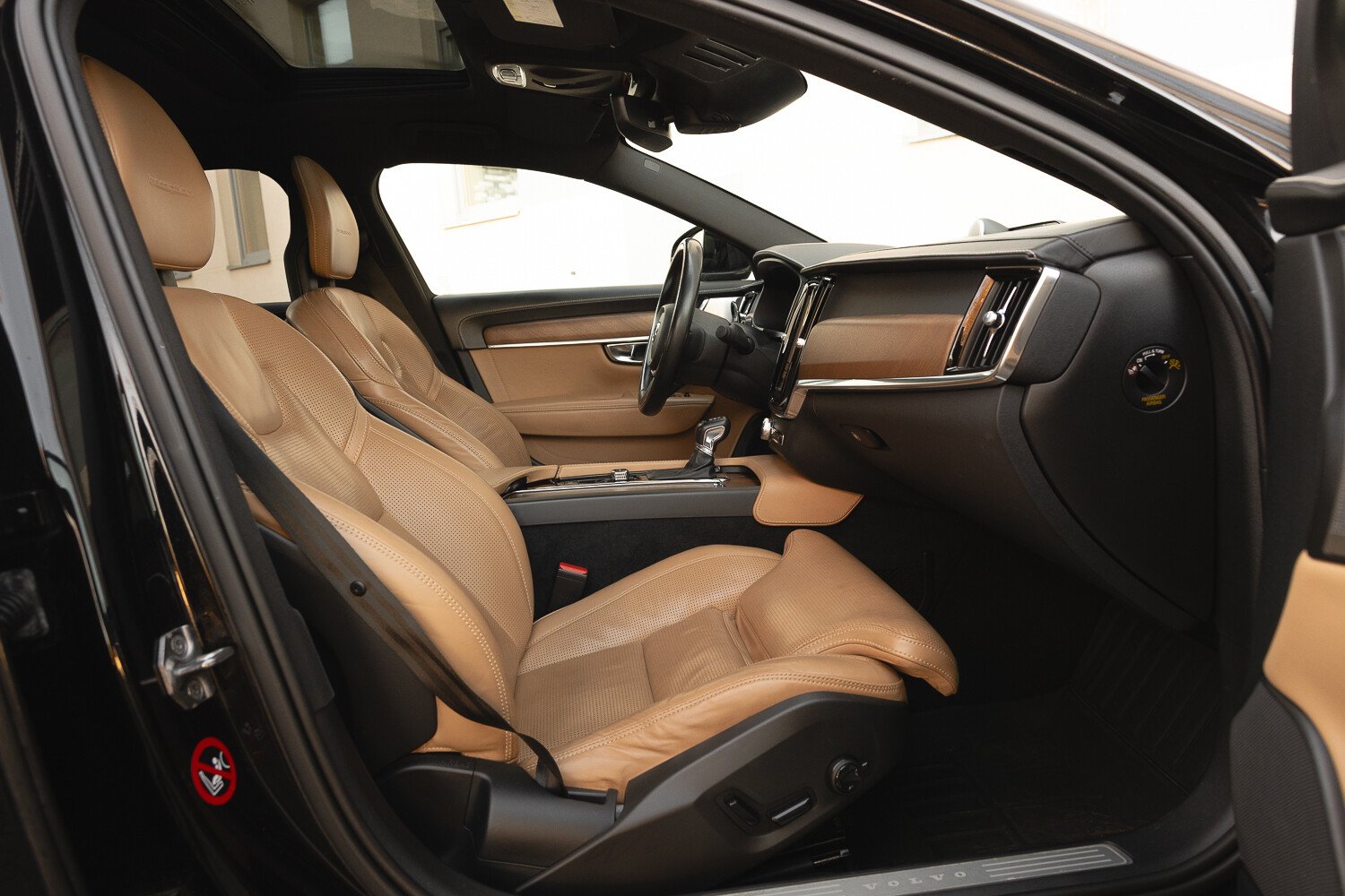 Volvo S90