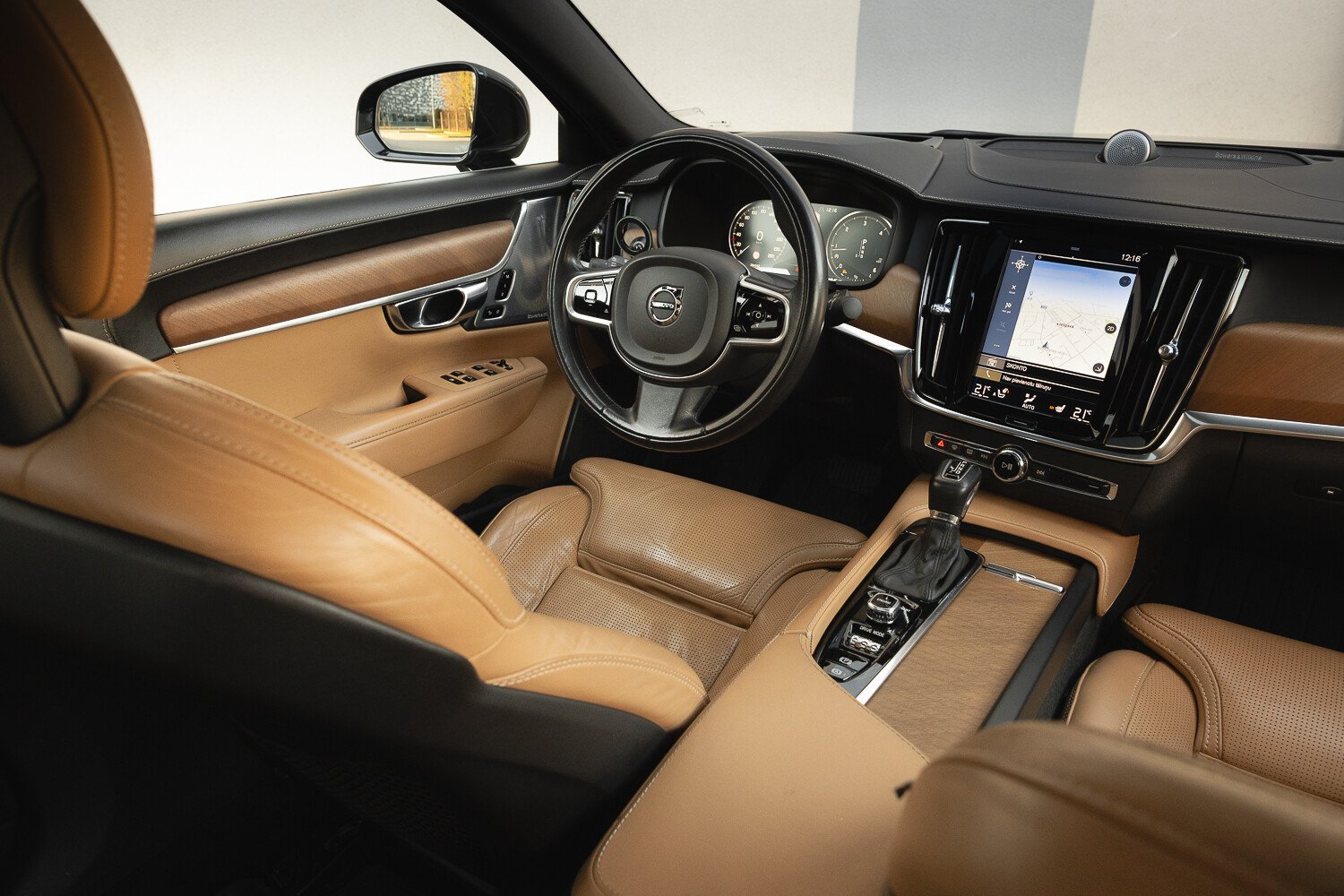 Volvo S90